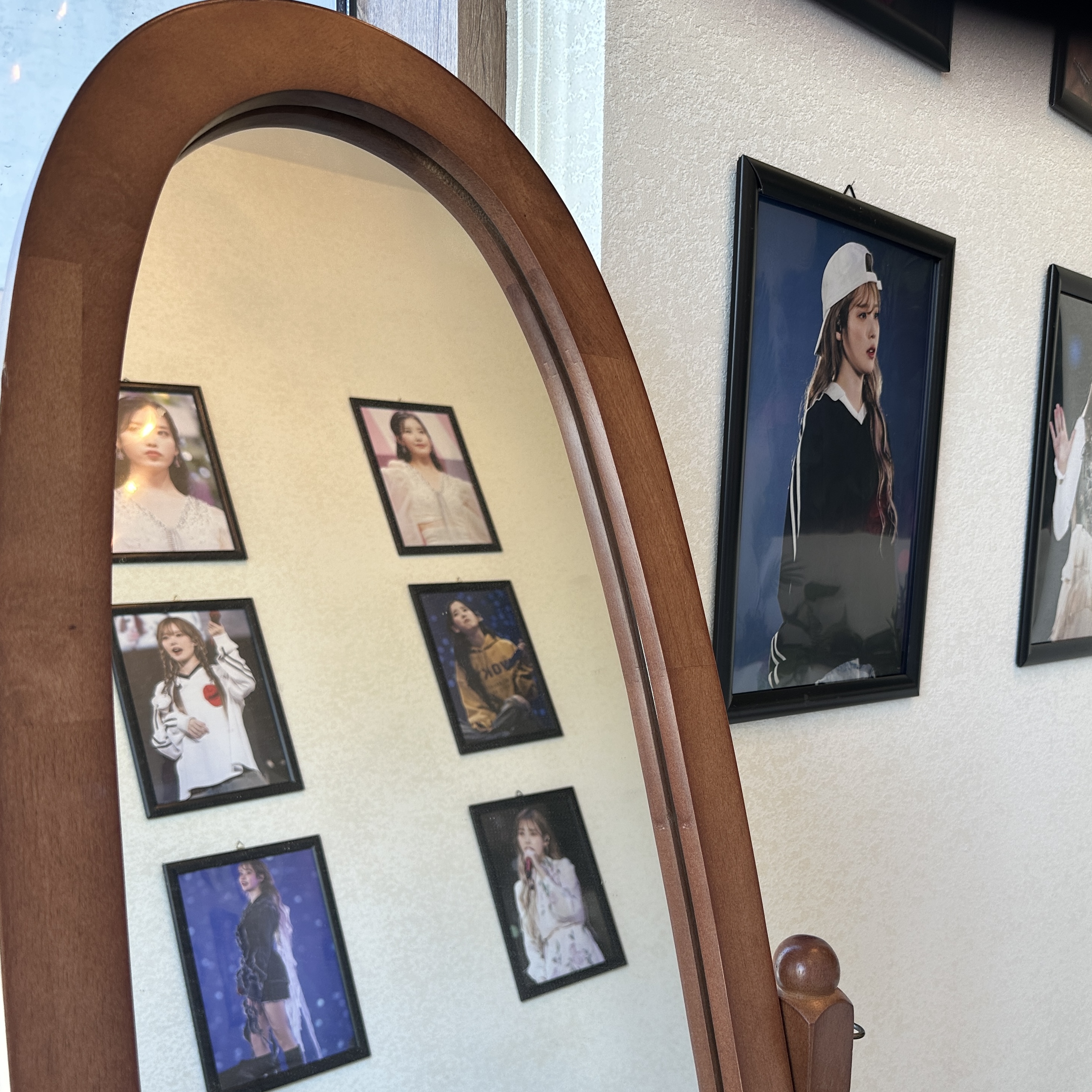 아이유_생일카페_바닐라808