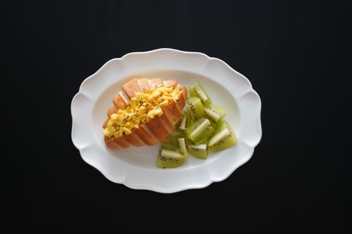 더운 날 아침 식사가 중요한 이유: 무기력&middot;탈수&middot;폭식 막는 건강 습관