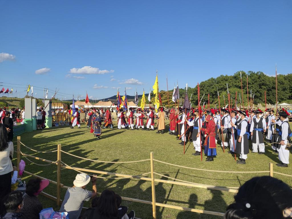 2025 서산해미읍성축제, 600년 성곽에서 펼쳐지는 시간 여행!