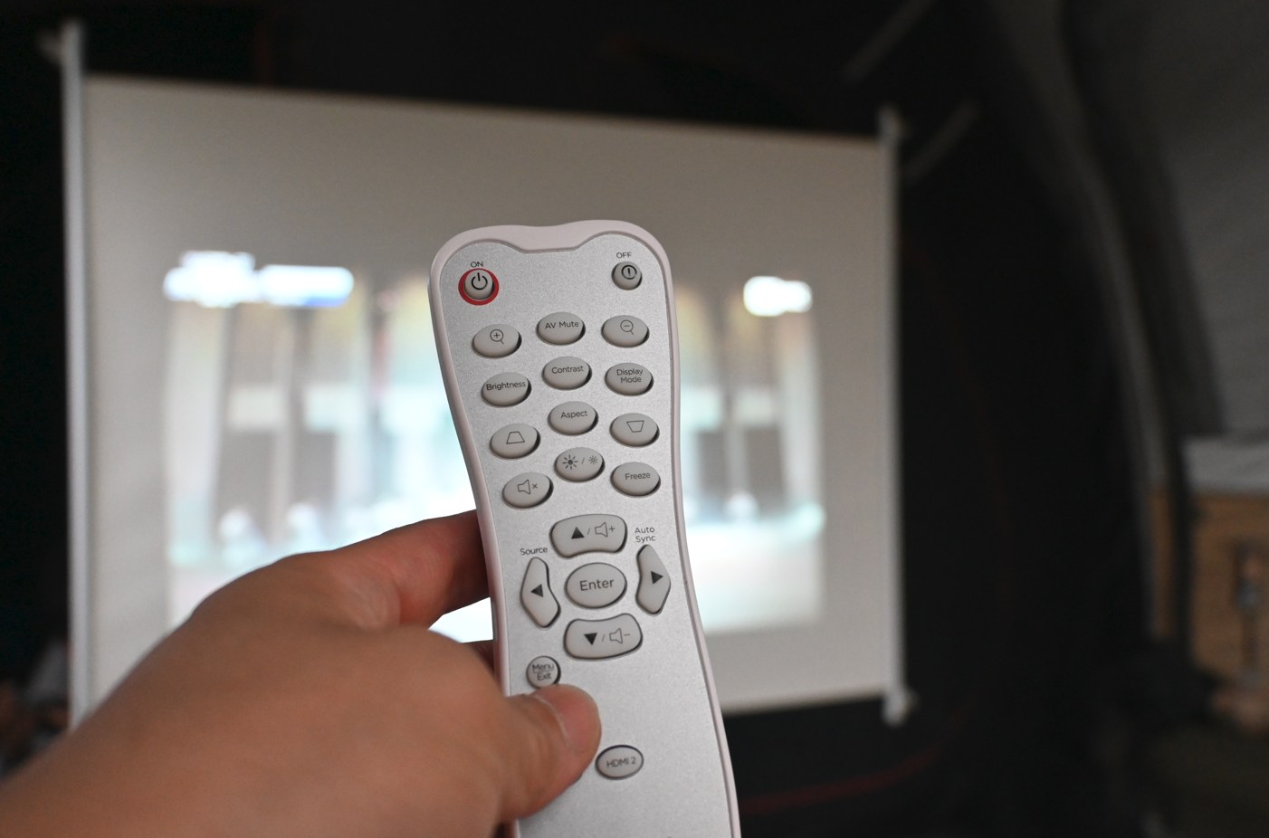 캠핑장에서 사용해본 뷰소닉 LX700-4K 게이밍 빔프로젝터 사진 9