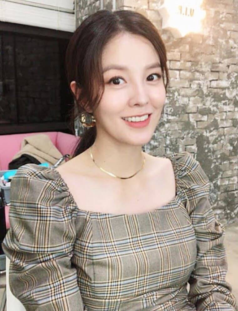 배우-김성은