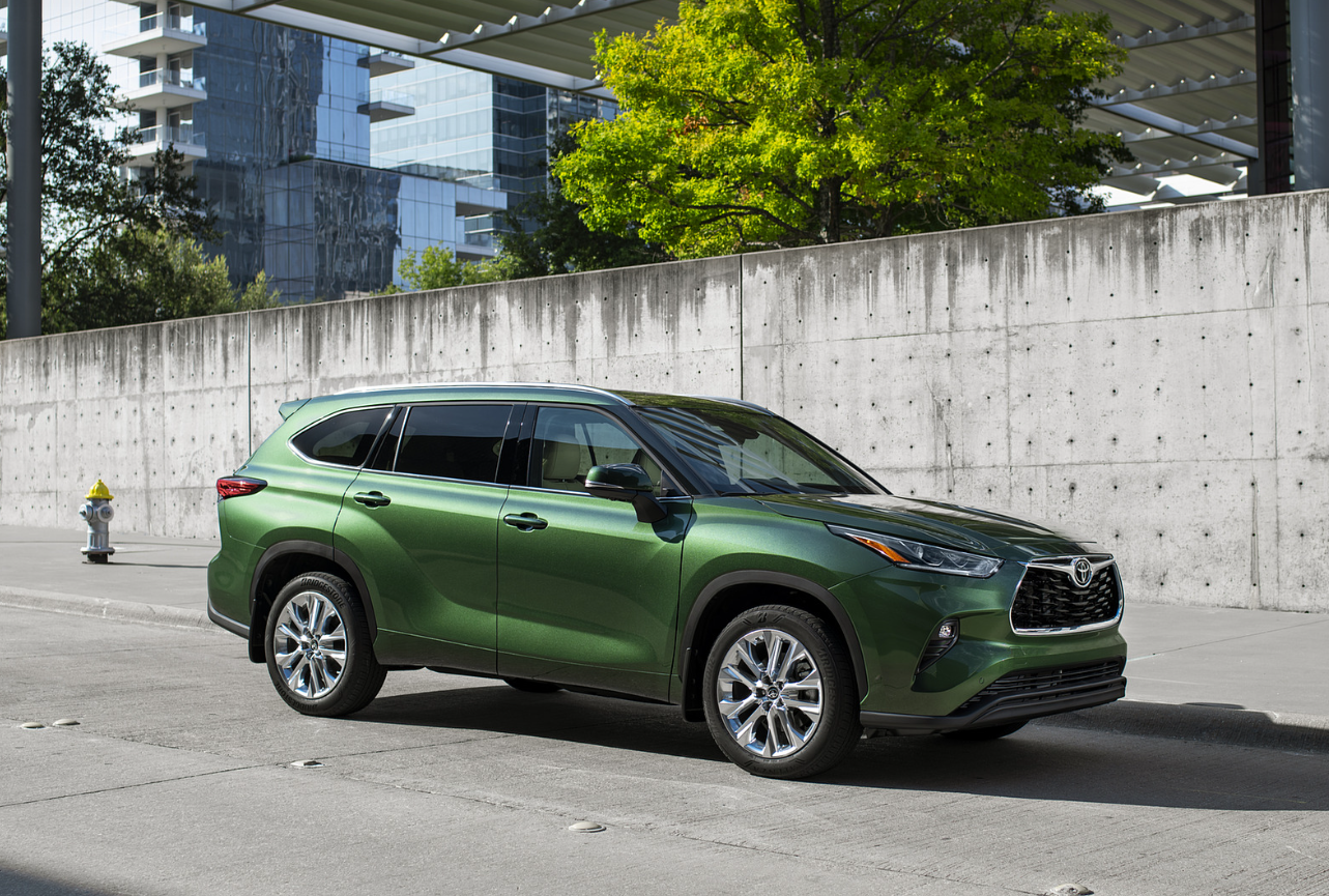 토요타 하이랜더 사진