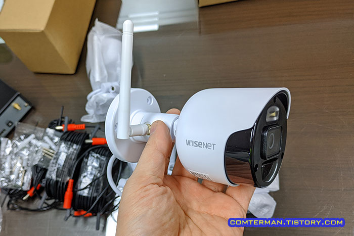 SNK-B73047BW 무선 카메라 외형