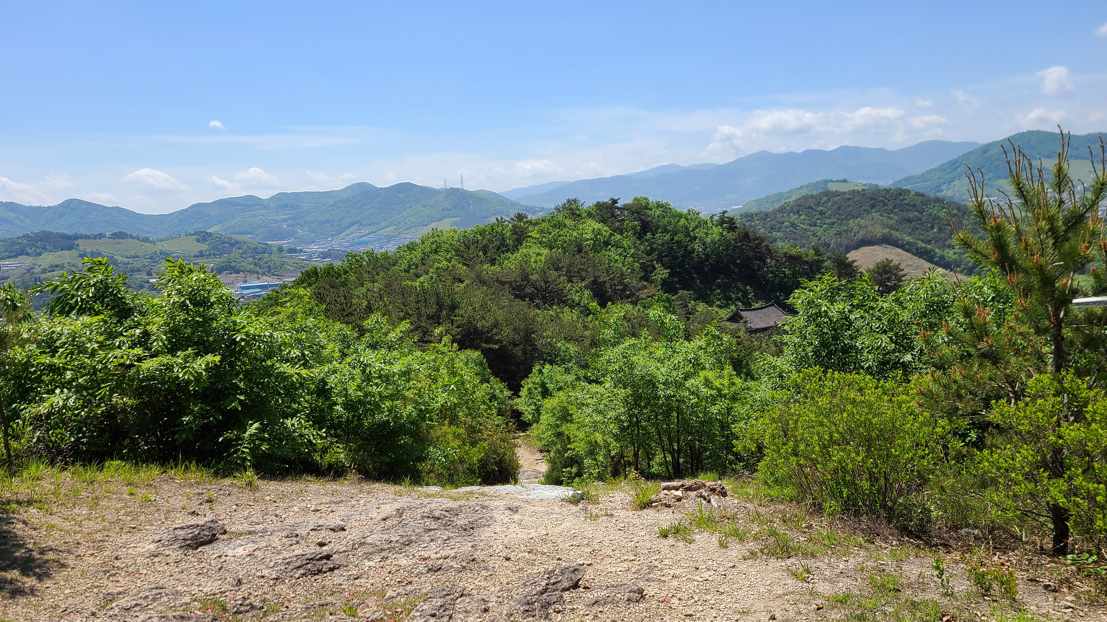 김해 봉하마을 봉화산