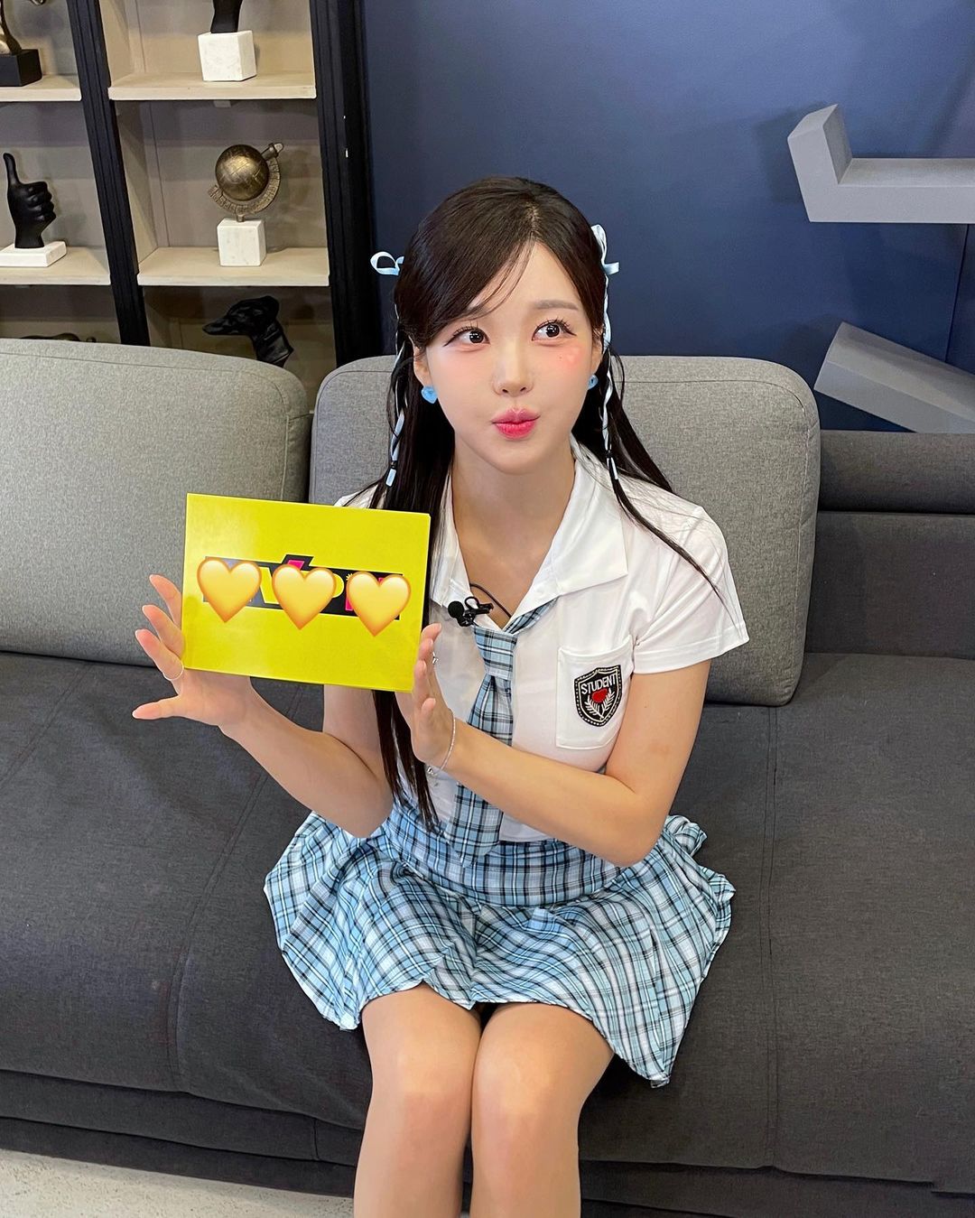 김윤희 아나운서 아이돌 교복 패션in