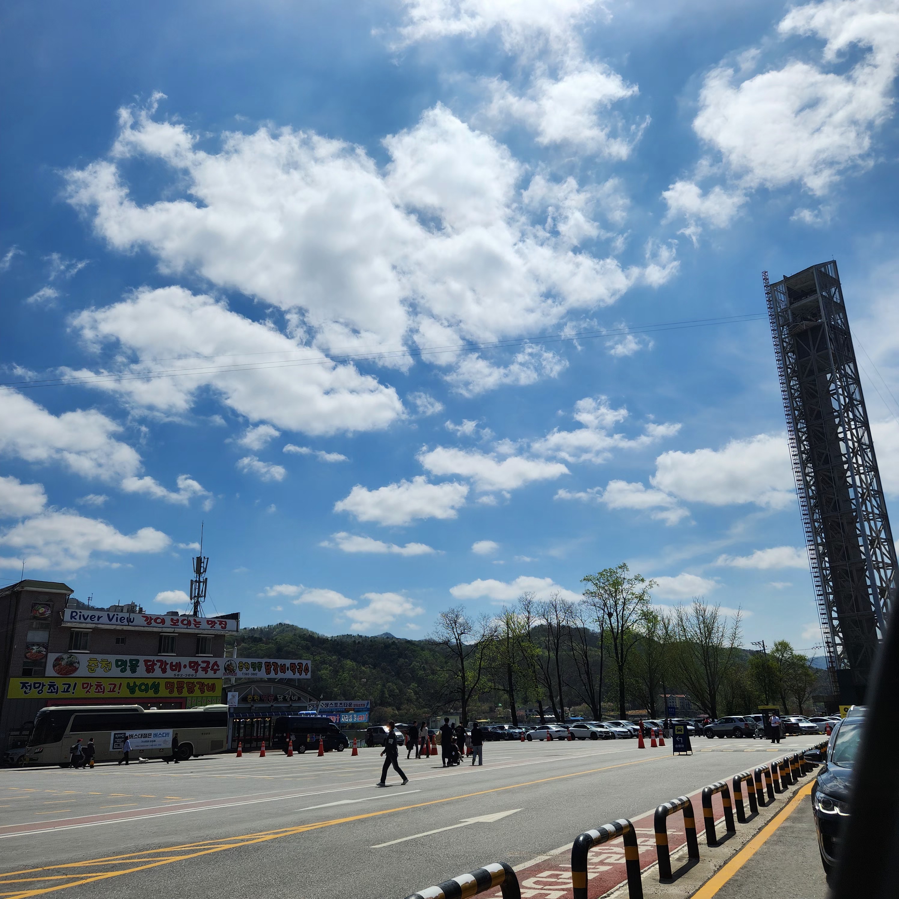 춘천닭갈비-남이섬주차장