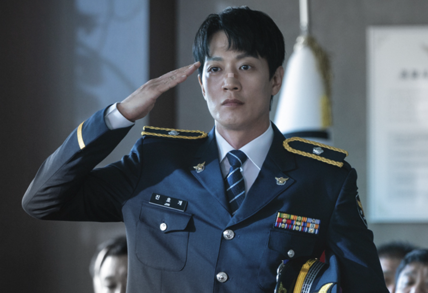 김래원 형사 역할