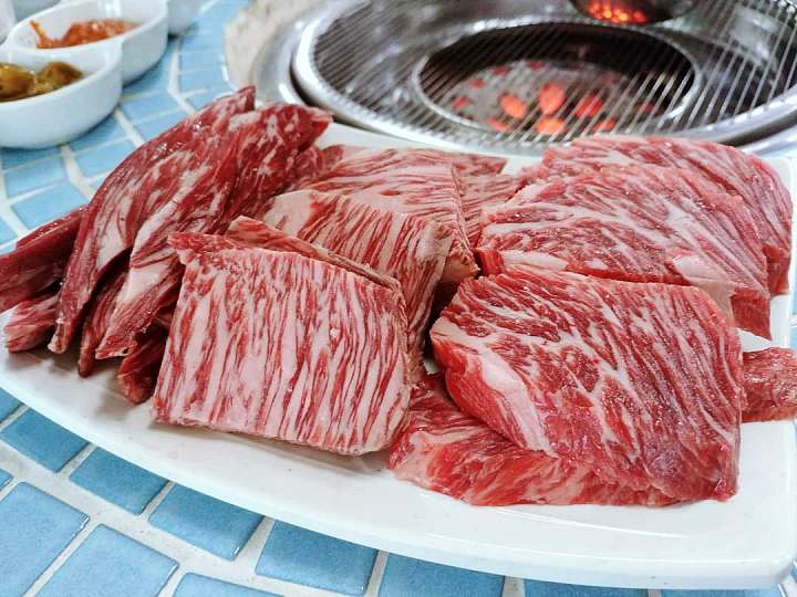 토요일은 밥이좋아 예산 덕산 스플라스 리솜 한우 양념 갈비 맛집 연탄불 구이 소고기 특수부위 갈매기살 예산10미 현지인 추천 토밥 좋아 방송정보