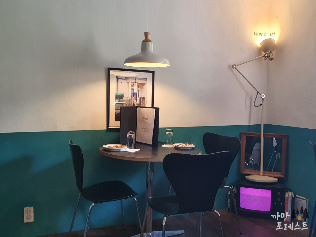 운멜로랩 분위기