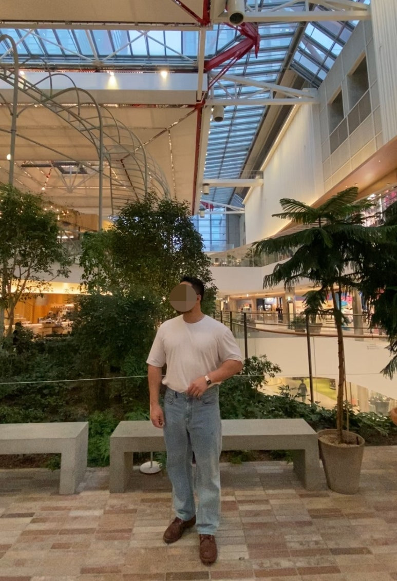 데일리룩('25. 10. 15<2>)무신사 쿨탠다드 무신사스탠다드 베이직 반팔티셔츠, 무신사스탠다드 레귤러 핏 데님 팬츠, 레드윙 아이언레인저 앰버하니스, 카시오 158W-1 실버