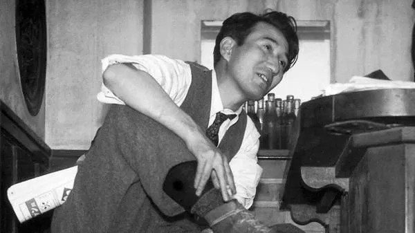 영화 인간실격과 다자이 오사무.