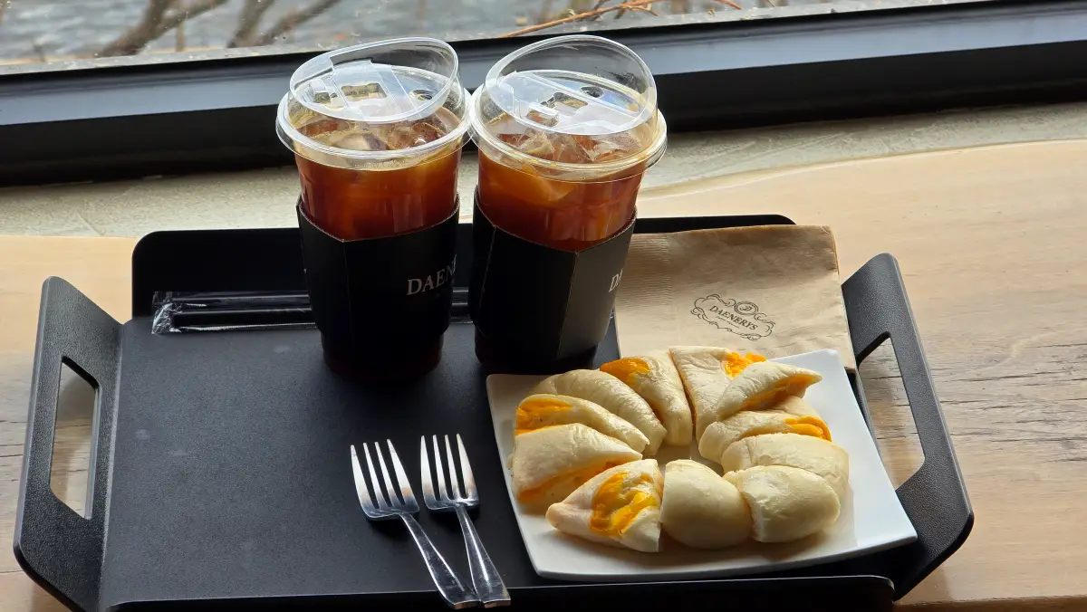 아메리카노와 에멘탈치즈링