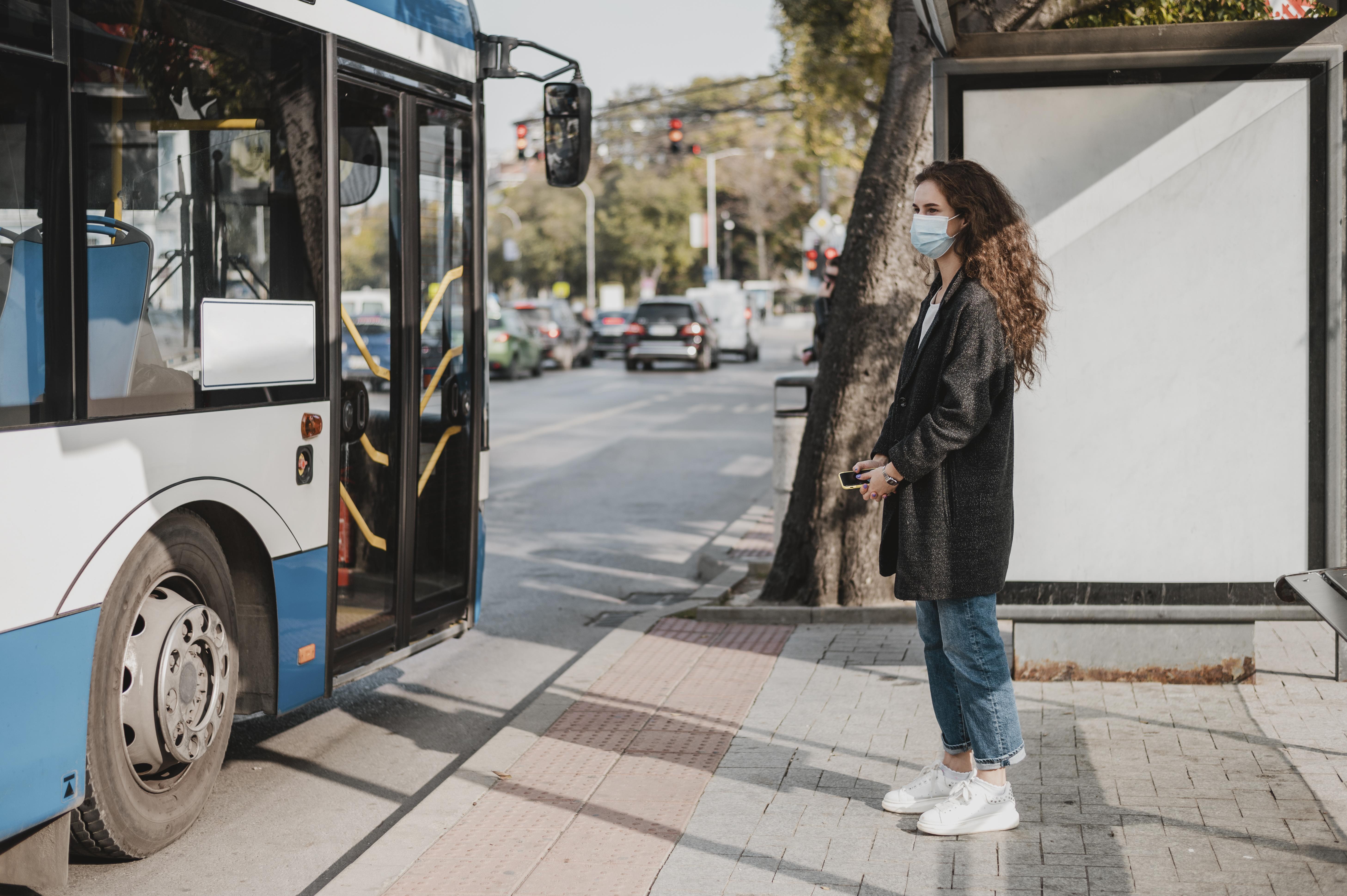 한국 직장문화와 감정소모 (회식문화, 상사관계, 감정노동)