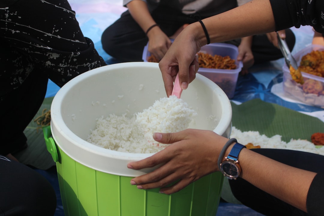 “밥” (rice)