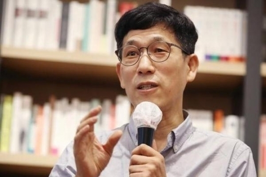 진중권 작가