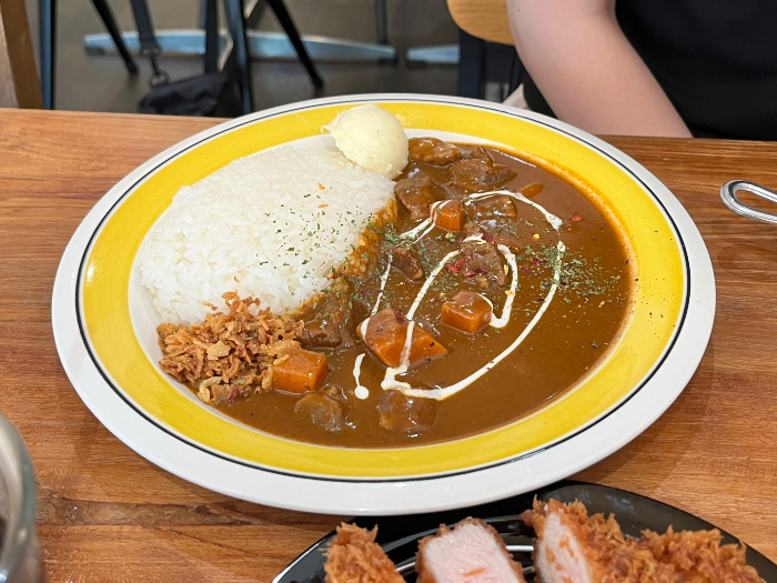 클래식 비프 카레 모습