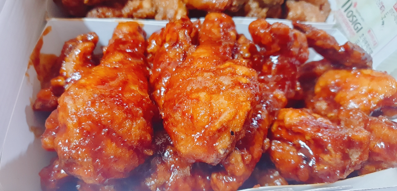 호식이 두마리 치킨, 땡초불꽃 클로즈업, 오로라