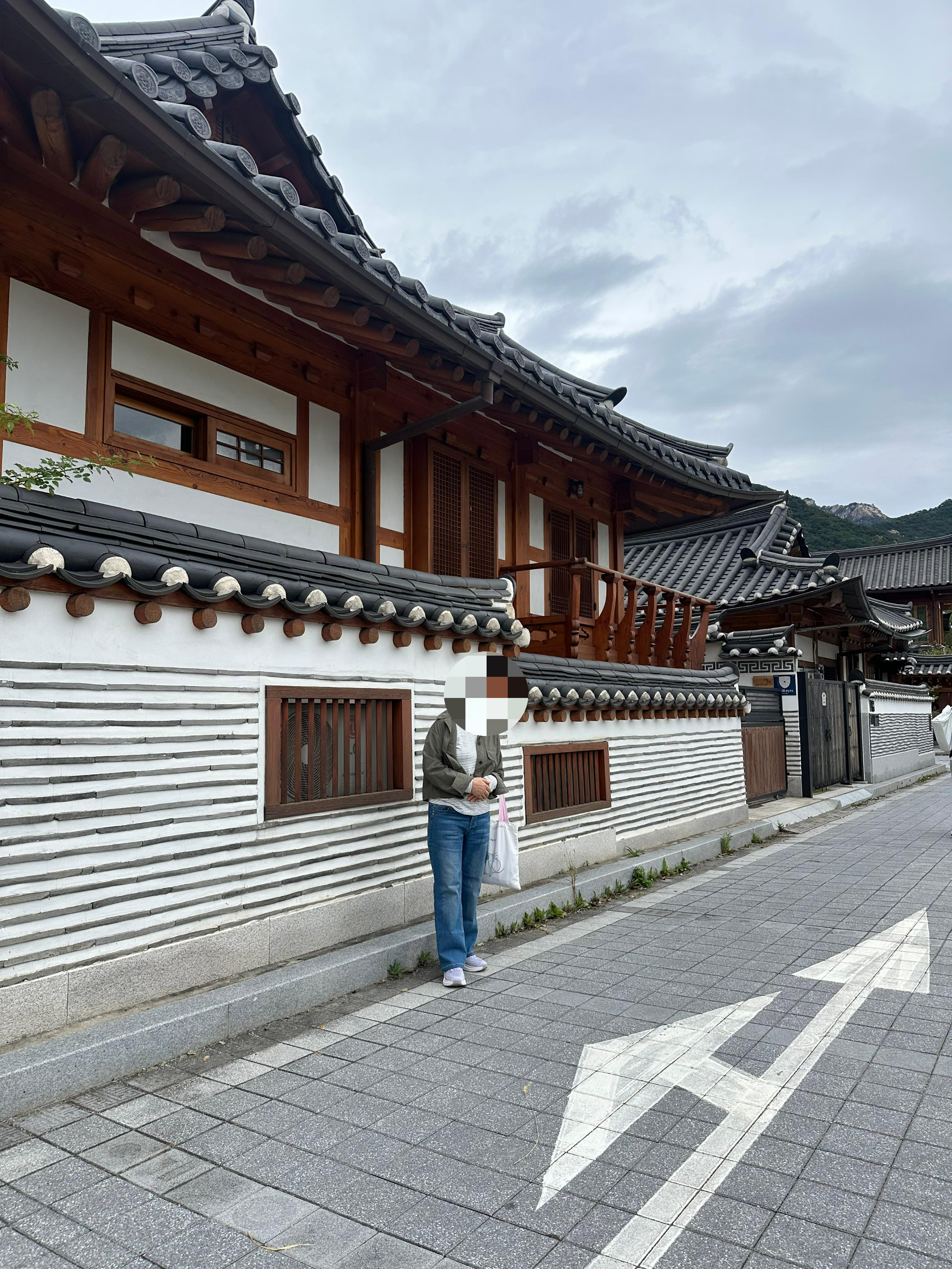 서울 은평한옥마을&amp;진관사 여행(서울에서 만날 수 있는 한옥마을, 북한산 풍경, 공기 짱 좋음, 가족 나들이 산책 장소 추천, 대중교통 편리, 맛집 및 카페 추천, 상당히 넓음, 한복 대여, 은평역사한옥박물관)