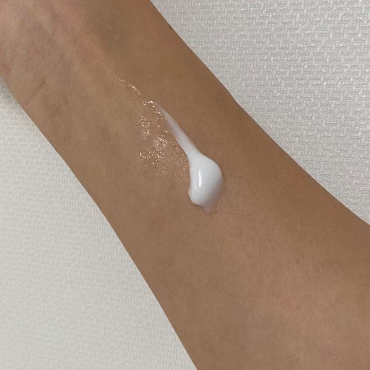 로션을-짠-직후-제형