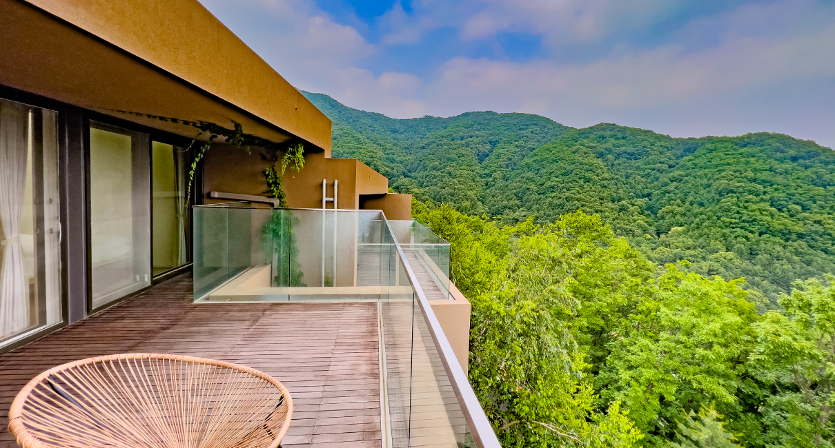 ํ๋ฆฌ์ธ์ค ์ ๋ง์ ํ๊ฒฝ