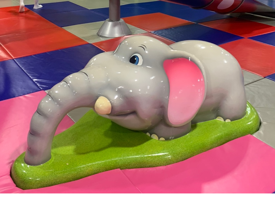 춘천꿈자람어린이공원 실내공원 1층 코끼리
