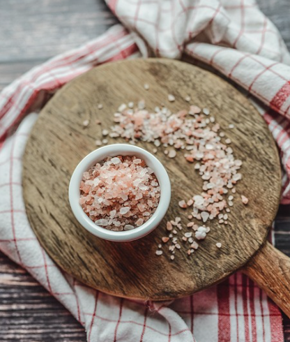 왜 요리는 ‘잘 안 보이는 노동’이 될수록 평가절하될까
