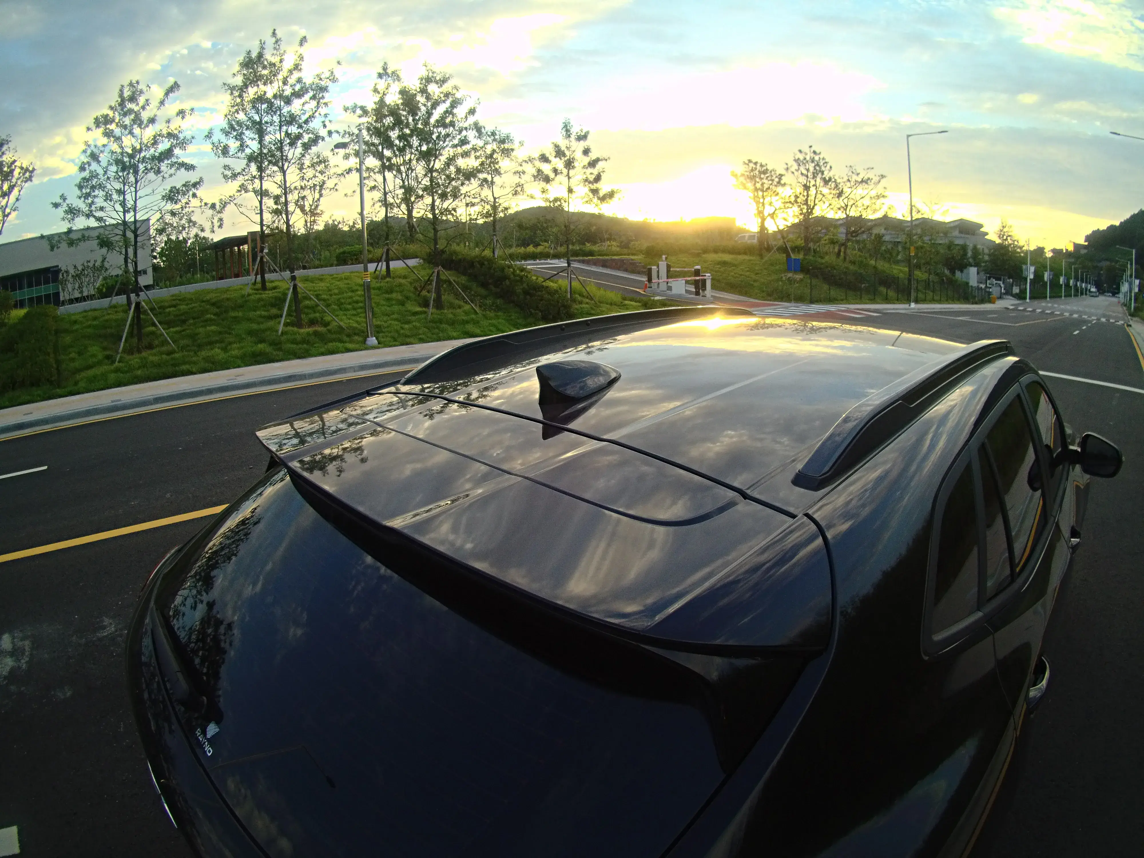 쉐보레 트랙스 크로스오버 액티브(블랙) - 외부