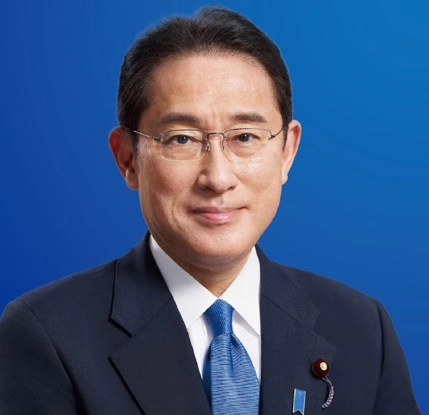 기시다 총리 프로필 나이 학력 부인 및 폭발 테러 사건