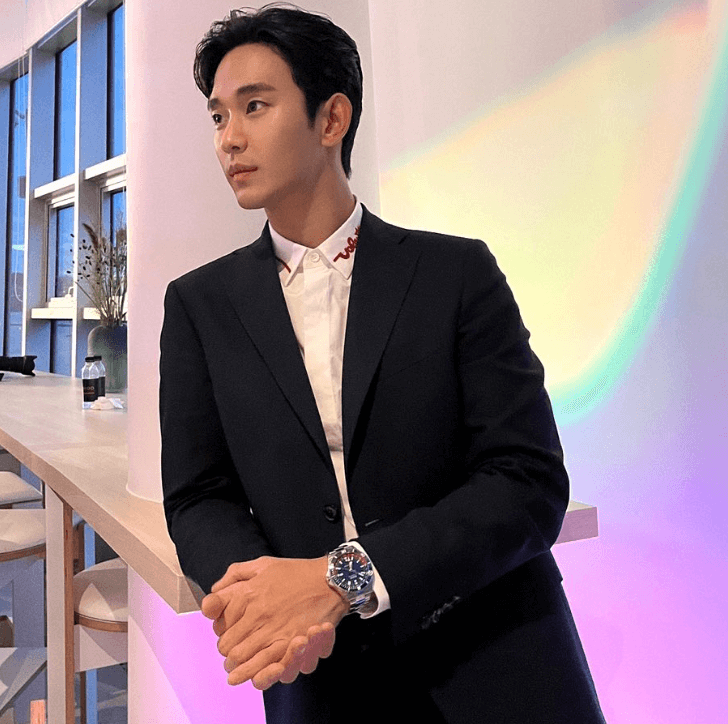 김수현 프로필 배우 영화 작품활동 드라마 나이