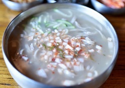 우리밀칼국수