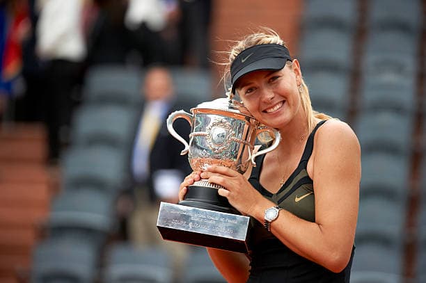 마리아 샤라포바 – 외로움 속에서 단련된 기술과 집중력의 아이콘