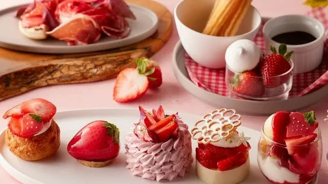 딸기 글루텐 프리 애프터눈 티 : 하얏트 센트릭 긴자 도쿄