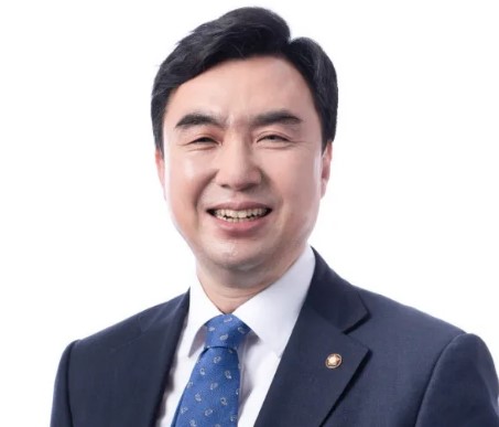 윤관석 국회의원 프로필