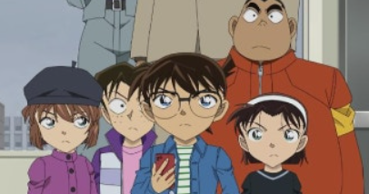 코난이 펼치는 운명적 대결의 서사.