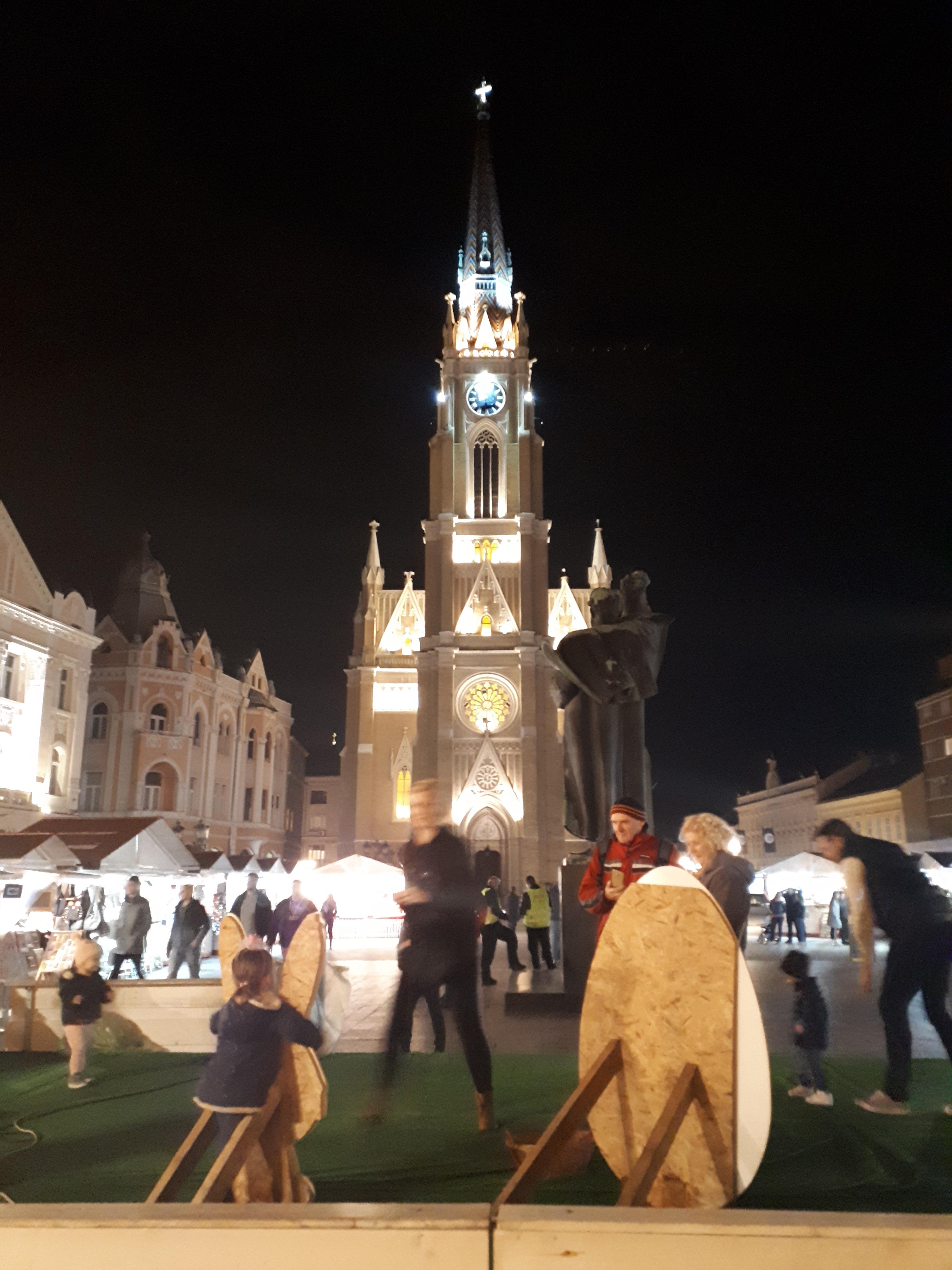 세르비아 노비사드 저녁 마리아 성당 정면