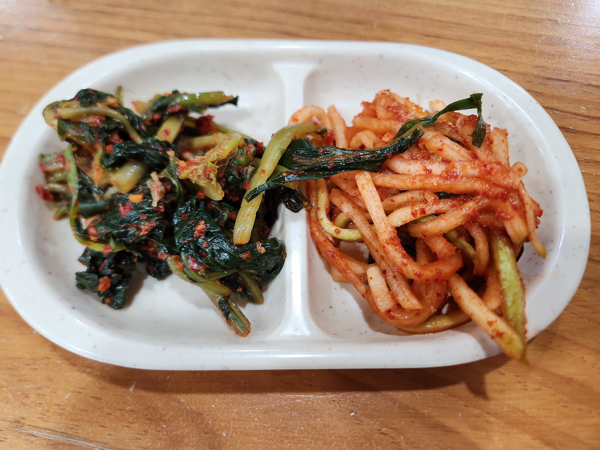 서운칼국수 - 반찬1