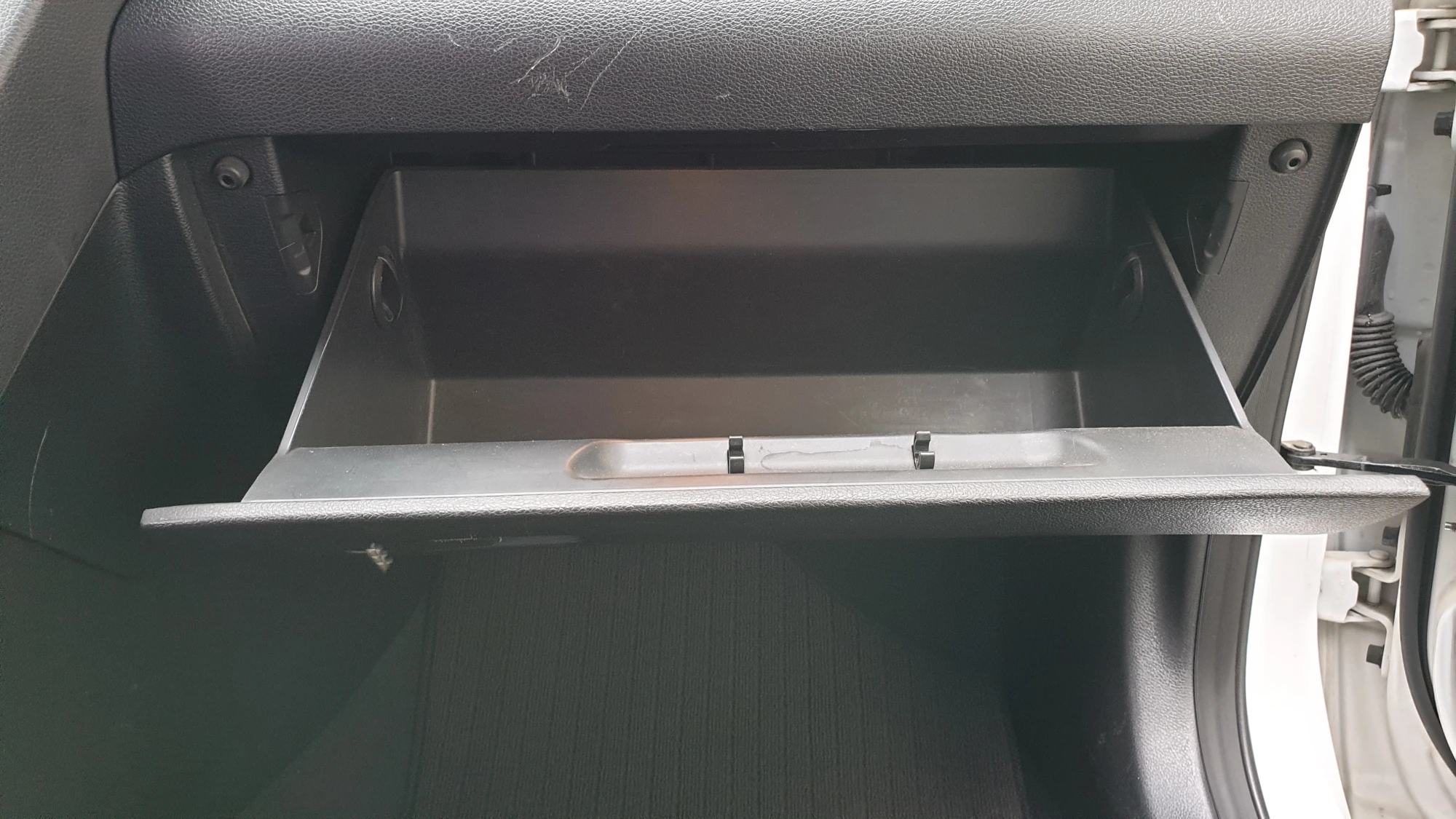 에어컨필터 교환 완료 모습