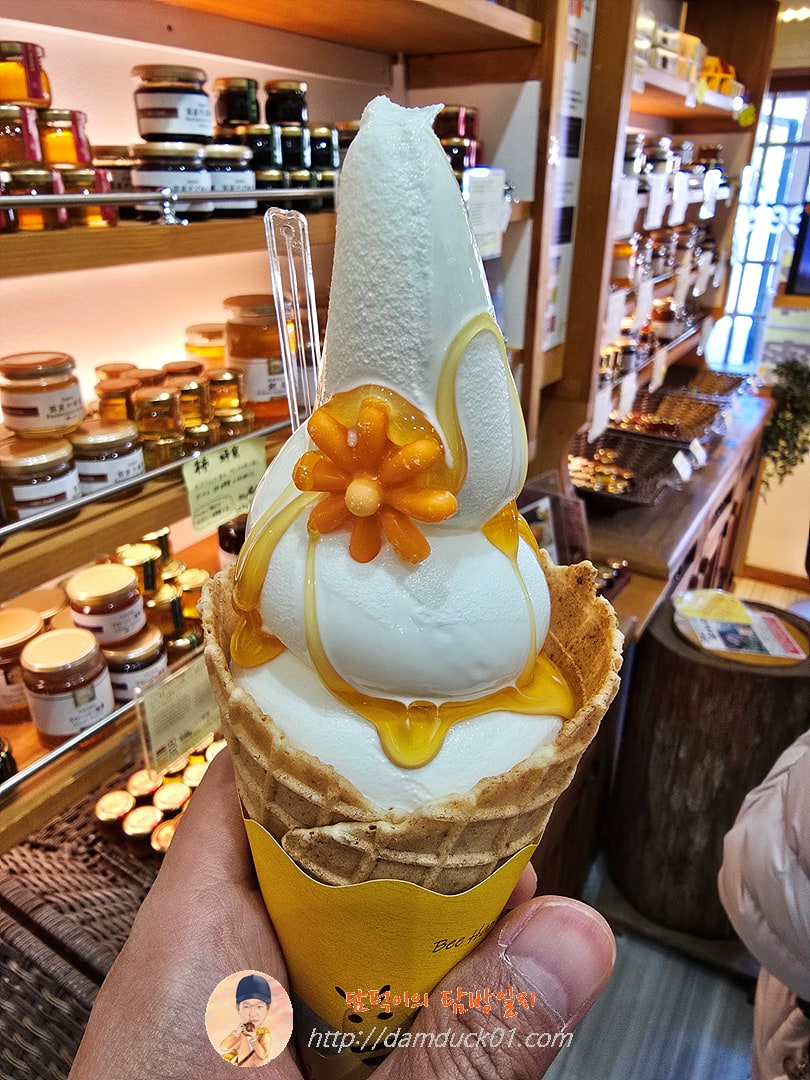 B.Bee's(はちみつ専門店)