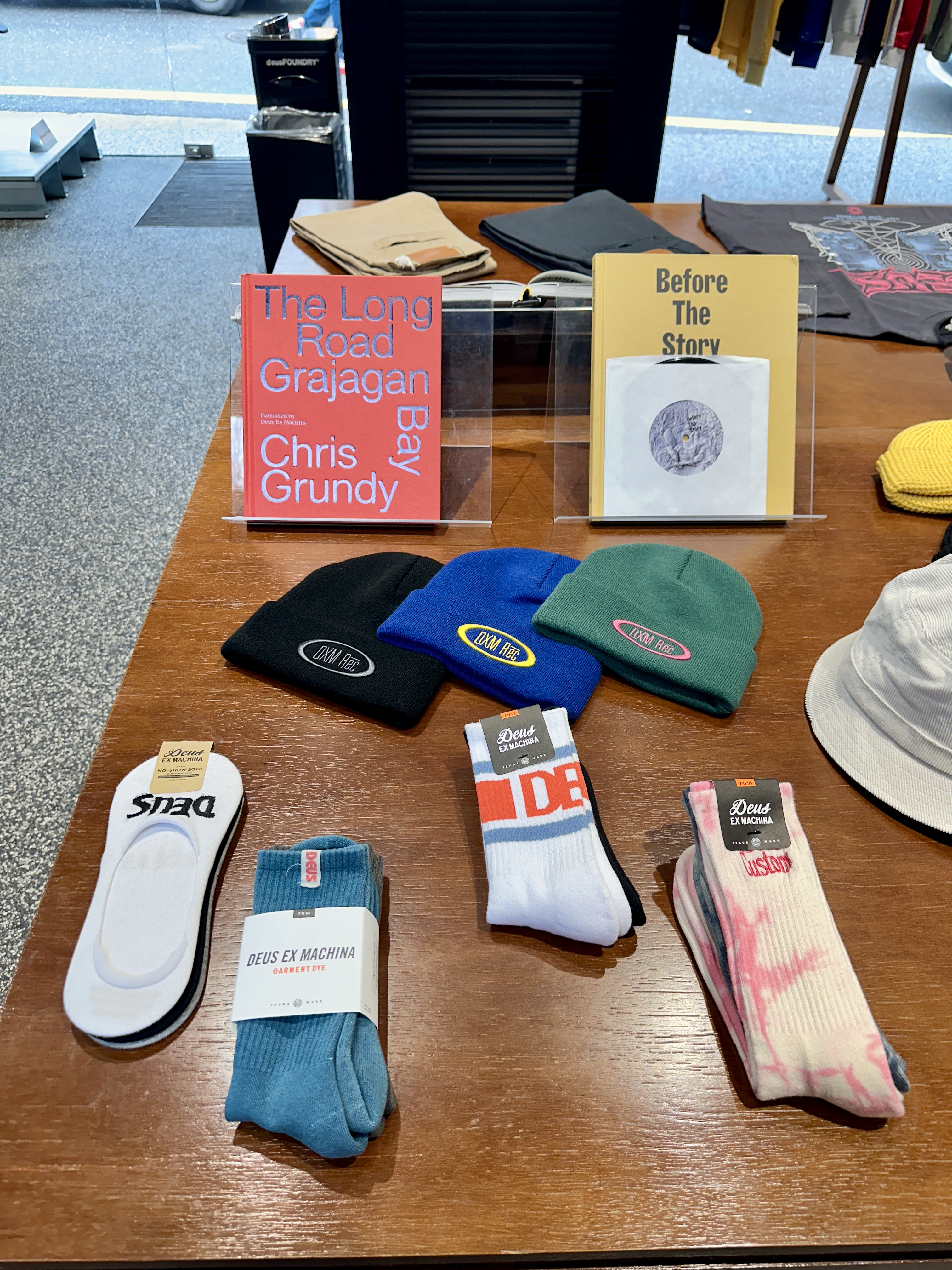 데우스 엑스 마키나 양말