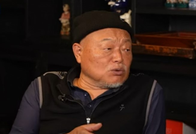 김흥국