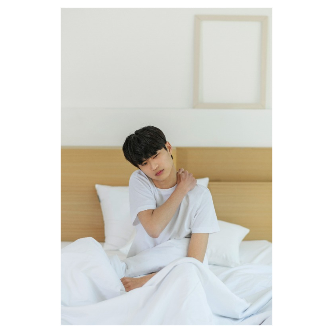 어깨통증과 관련된 사진입니다.