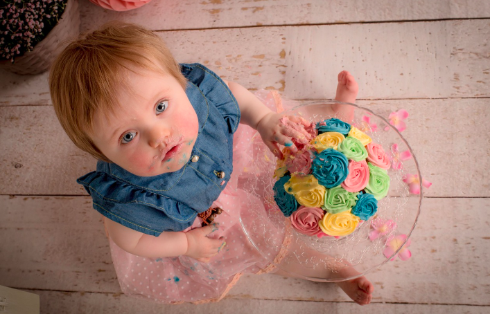 아기의 첫 이유식, 시작 시기와 각 단계별 준비 방법