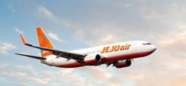 저가 항공사 비교 추천 후 이용하는 사진