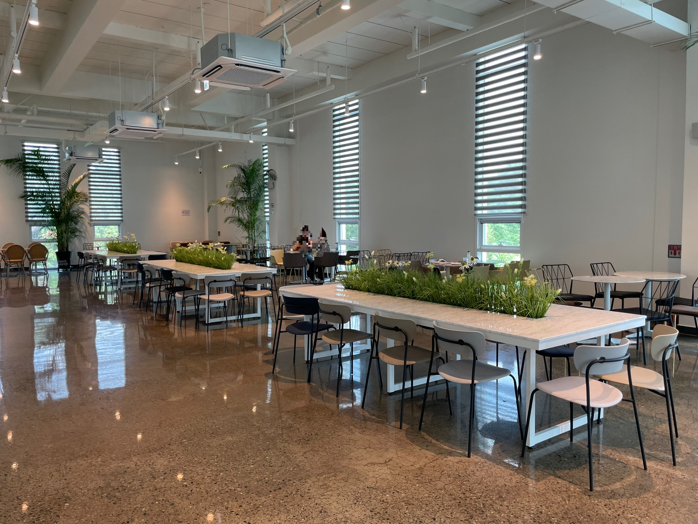 포레스트아웃팅스 용인 신상 대형 베이커리 카페