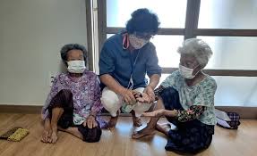 생활지원사 자격증 취득방법