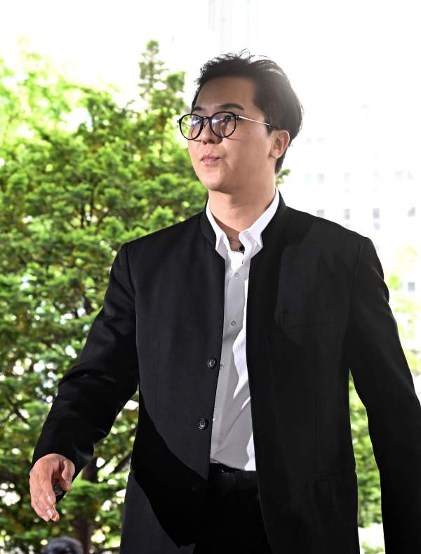 송민호 병역법 위반 징역 1년 6개월 구형... 102일 무단이탈 및 재복무 의사 총정리