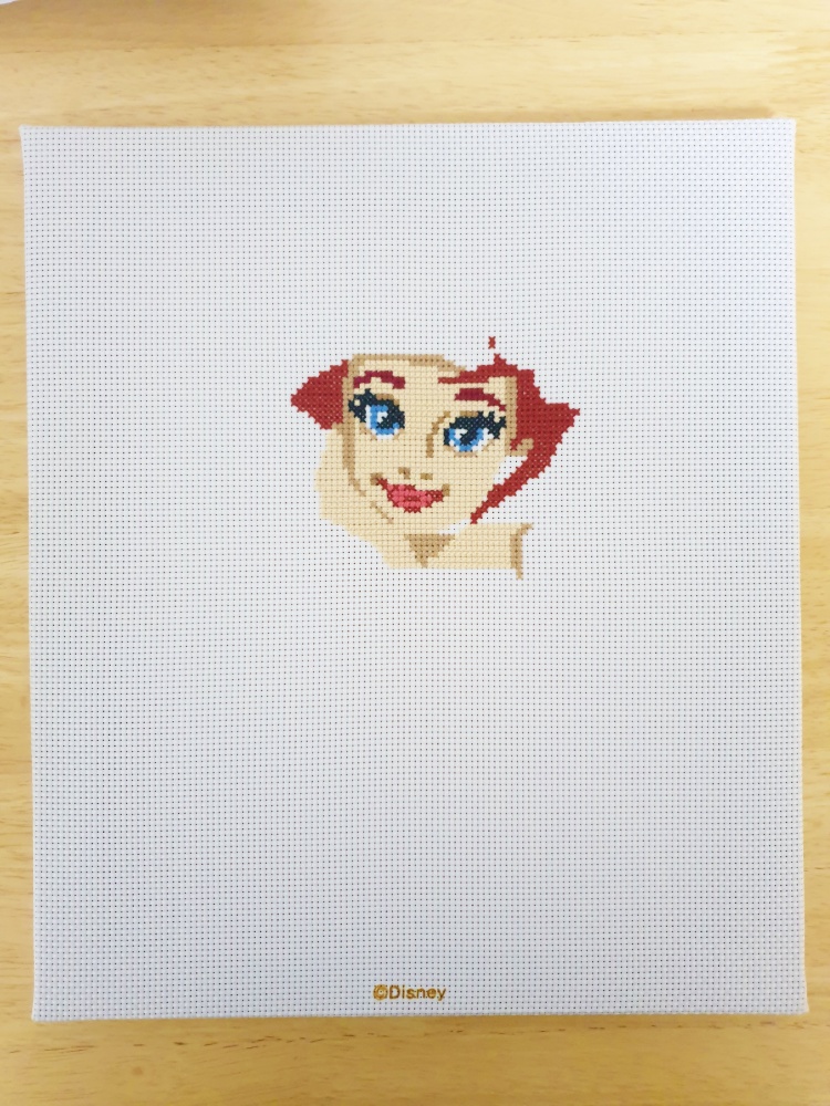 다이소 디즈니 십자수 진행 중