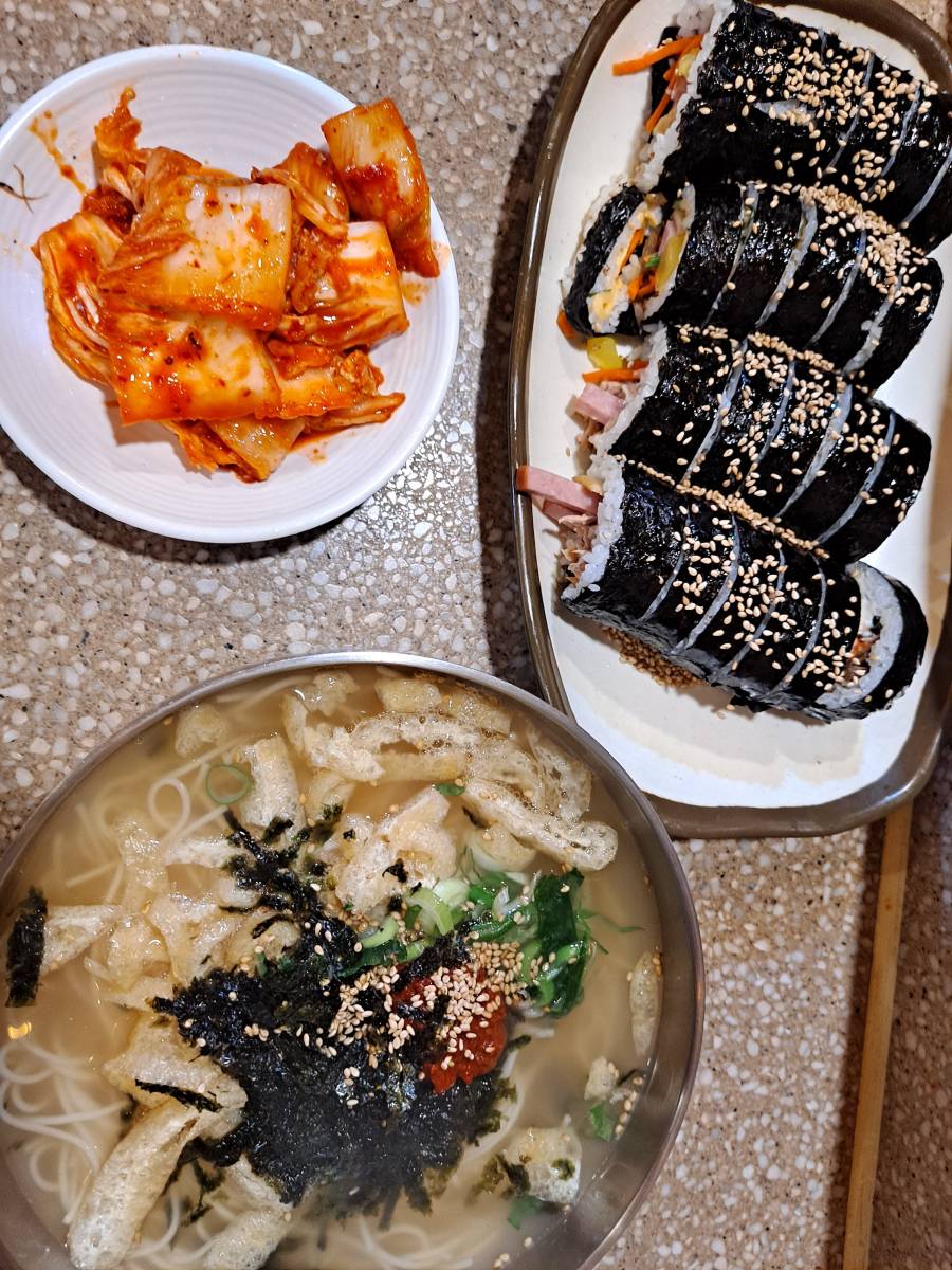 옥이네김밥 메뉴 항공샷