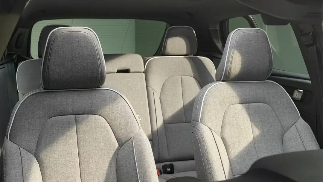 볼보 XC40 리차지 이미지 실내