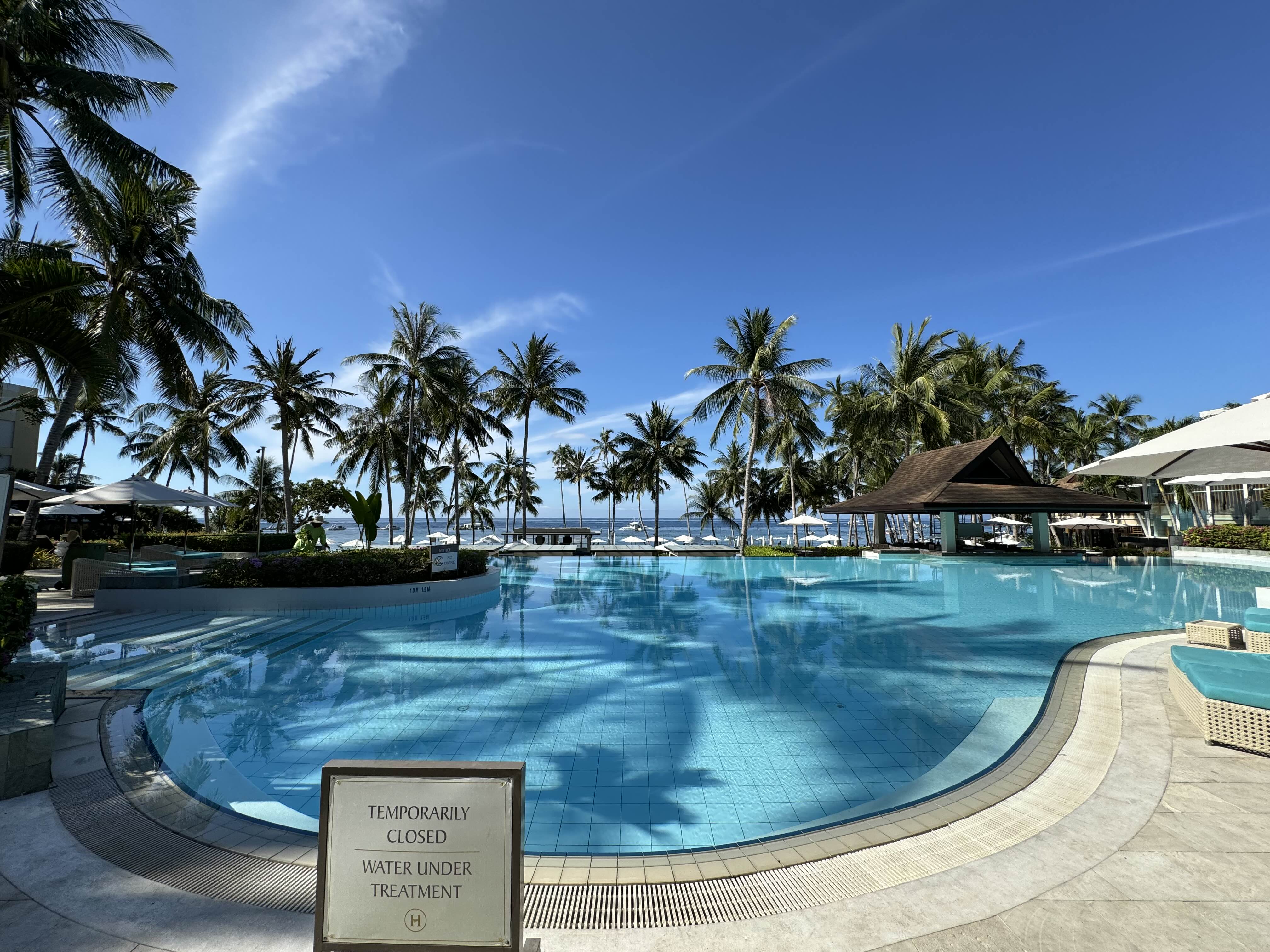 필리핀 보홀 헤난 리조트 알로나 비치 다이렉트 풀 억세스 룸